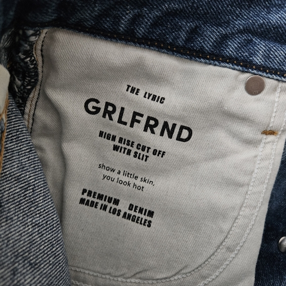 GRLFRND Joshua Tree denim shorts, Size 25 - Picture 3 of 4